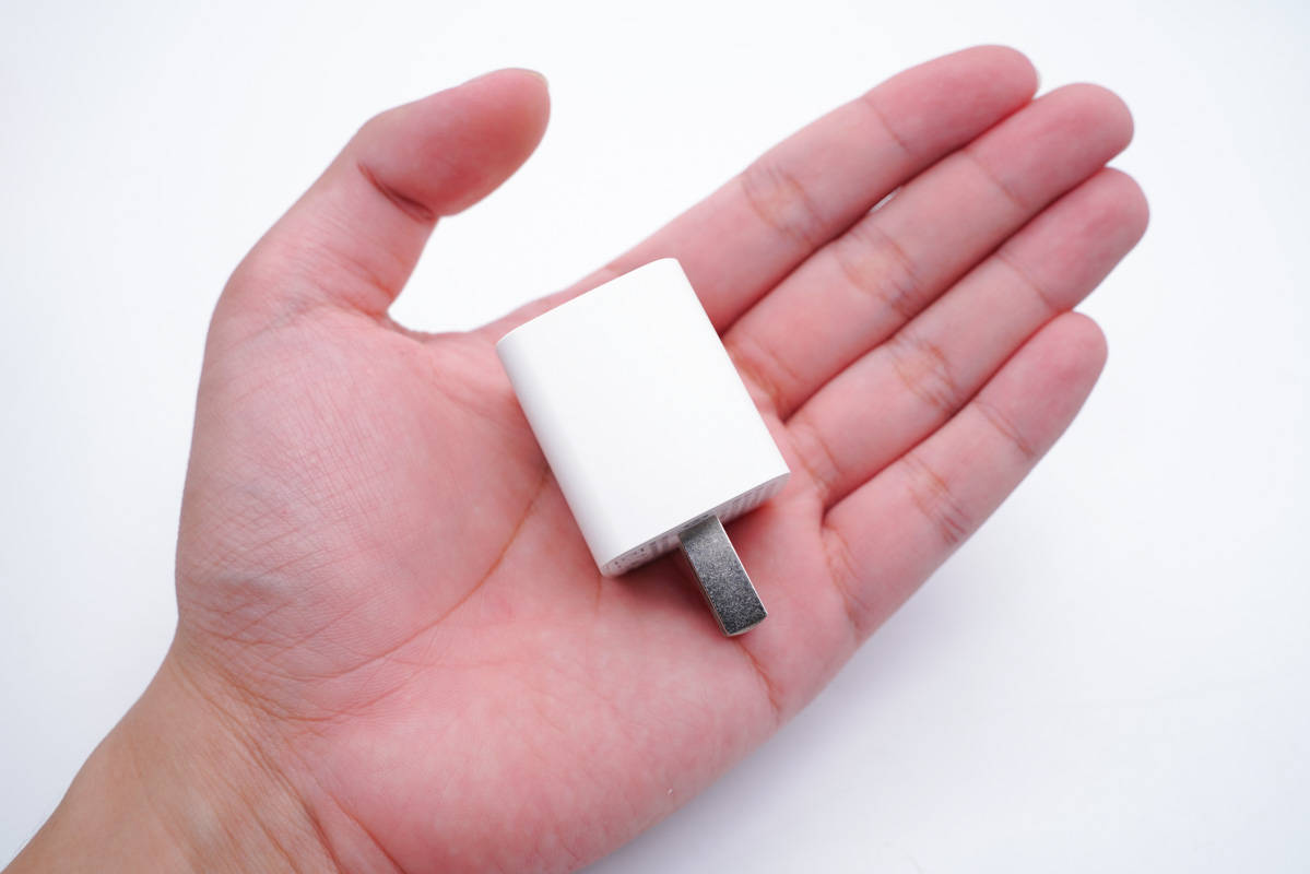 拆解報(bào)告：華科生迷你33W快充充電器-充電頭網(wǎng)