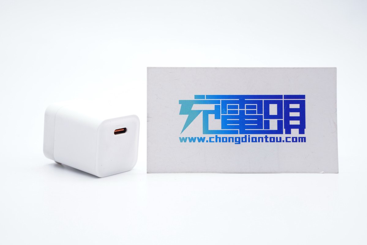 華科生推出兩款20W迷你充電器，適合不同群體需求-充電頭網(wǎng)