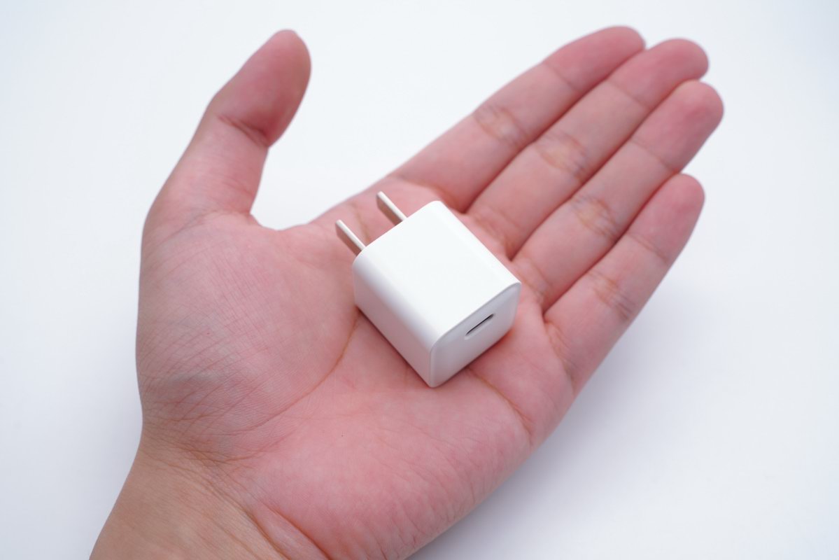 華科生推出兩款20W迷你充電器，適合不同群體需求-充電頭網(wǎng)