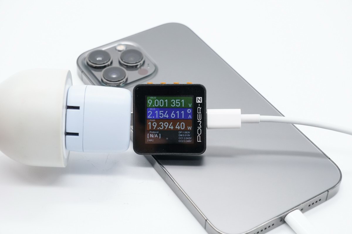 華科生推出20W迷你充，小巧便攜，適配iPhone系列使用-充電頭網(wǎng)