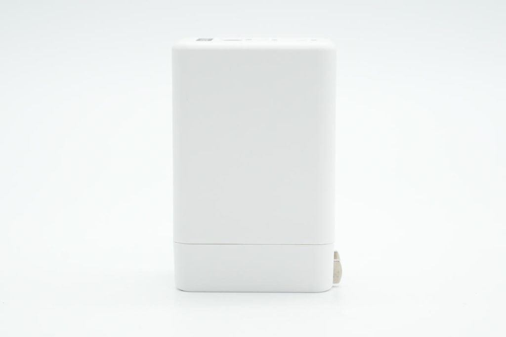 拆解報告：HKS華科生65W 2C1A快充充電器-充電頭網(wǎng)