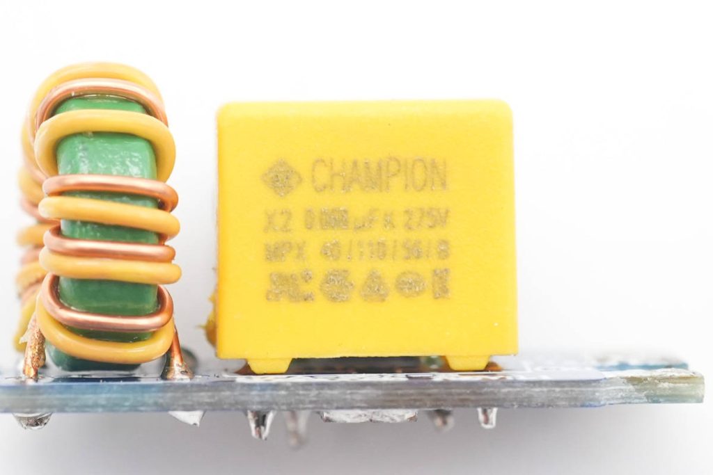拆解報告：HKS華科生65W 2C1A快充充電器-充電頭網(wǎng)