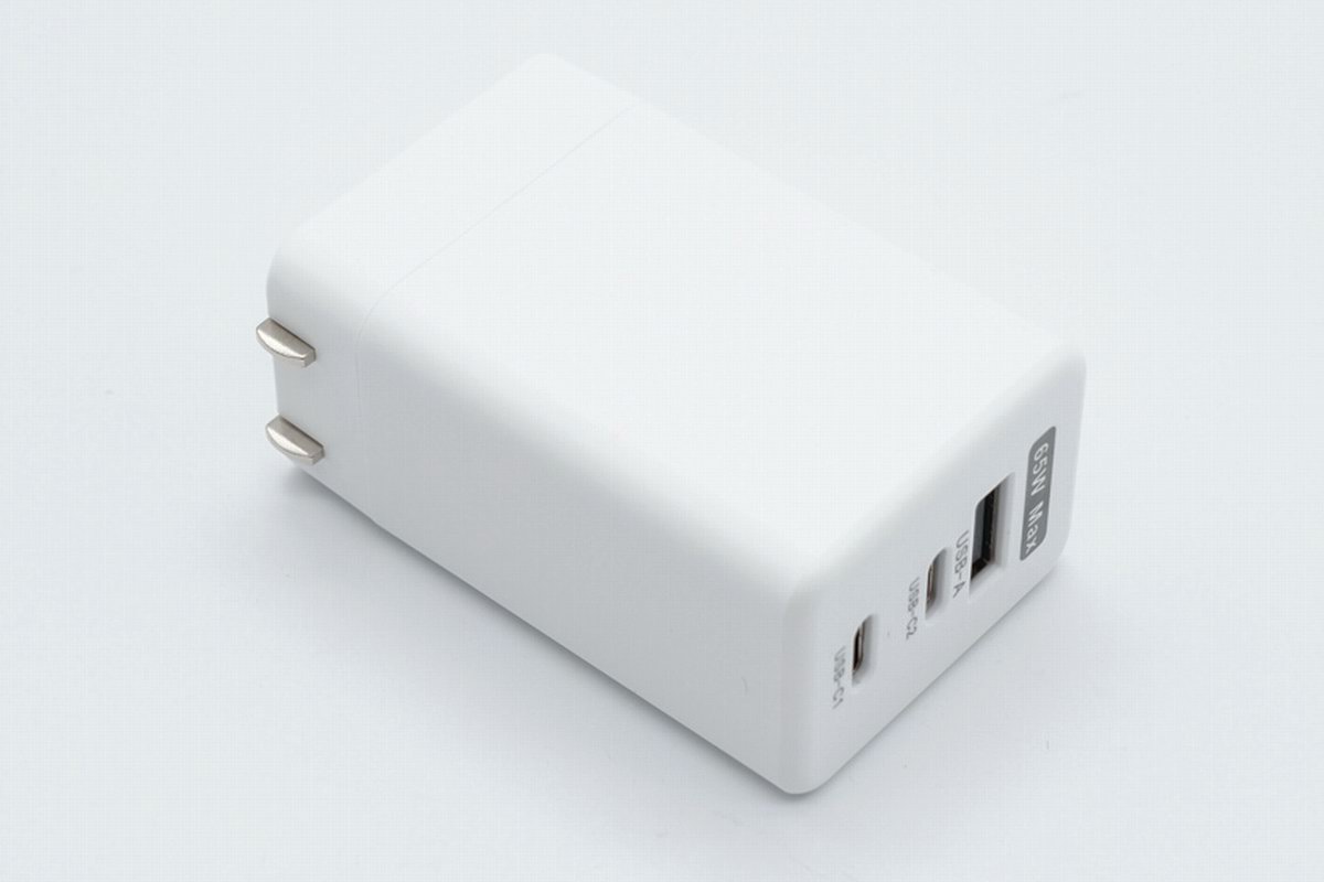 華科生推出65W 2C1A氮化鎵充電器，功率策略65+20+18W-充電頭網(wǎng)