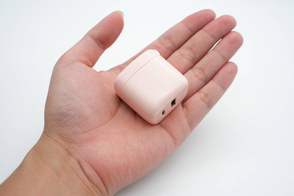 拆解報告：HKS華科生30W 1A1C氮化鎵充電器-充電頭網(wǎng)