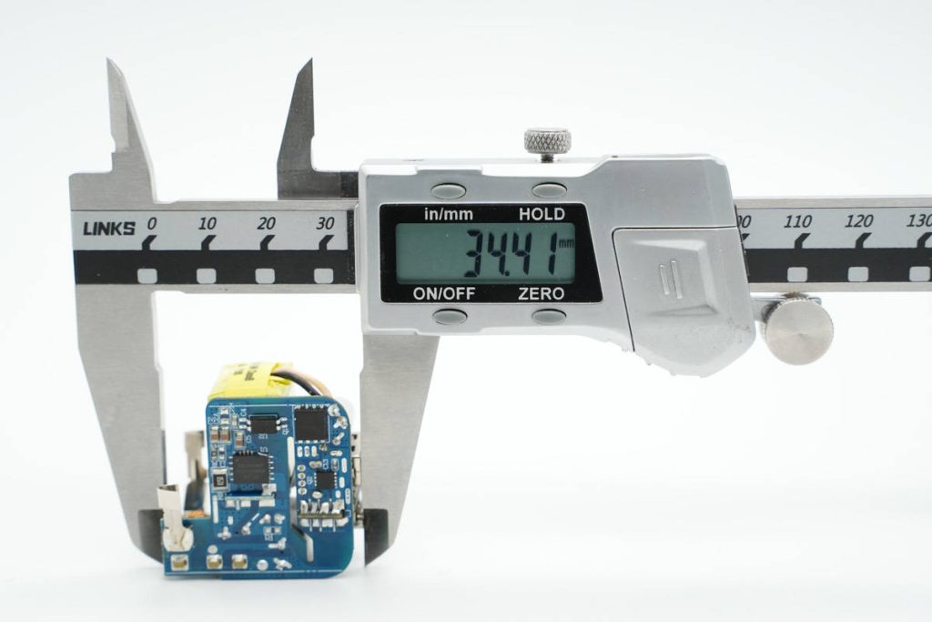 拆解報告：HKS華科生30W 1A1C氮化鎵充電器-充電頭網(wǎng)
