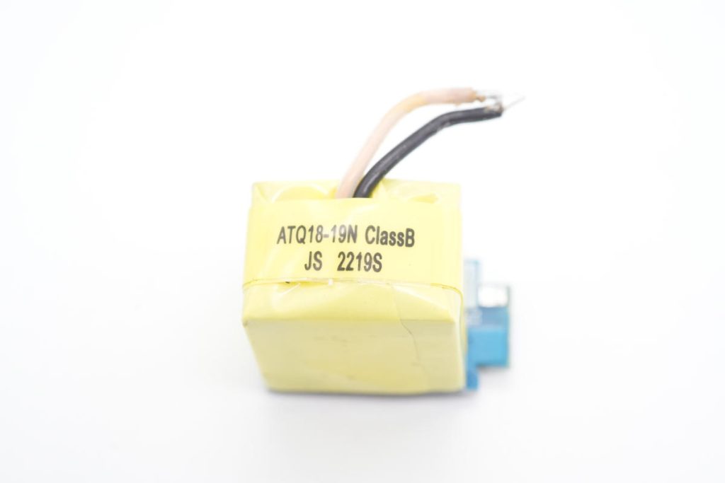 拆解報告：HKS華科生30W 1A1C氮化鎵充電器-充電頭網(wǎng)