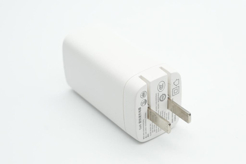 拆解報(bào)告：HKS華科生65W 2C1A氮化鎵快充充電器-充電頭網(wǎng)