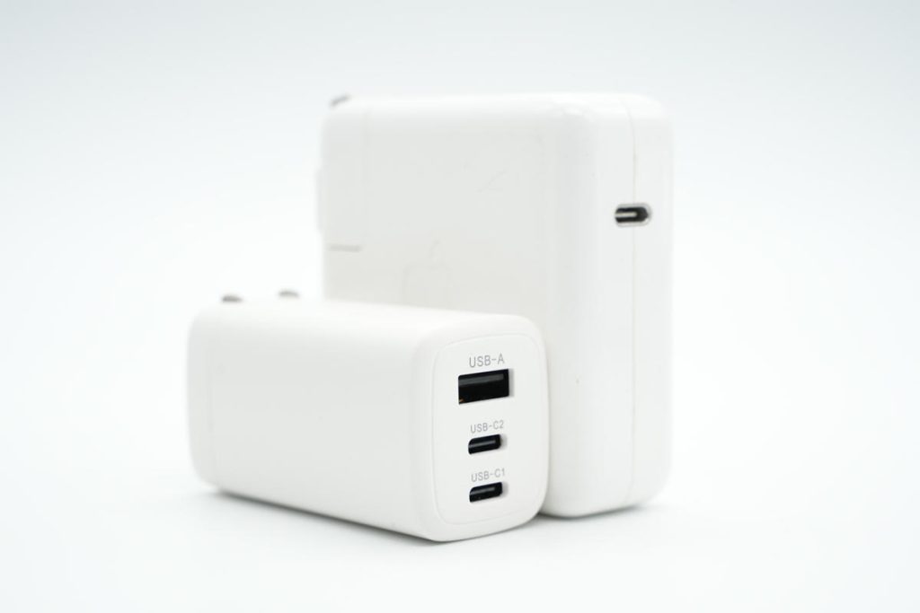 拆解報(bào)告：HKS華科生65W 2C1A氮化鎵快充充電器-充電頭網(wǎng)