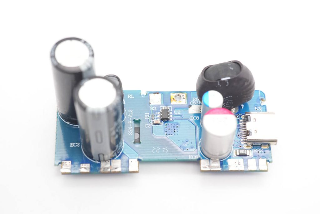 拆解報(bào)告：HKS華科生65W 2C1A氮化鎵快充充電器-充電頭網(wǎng)