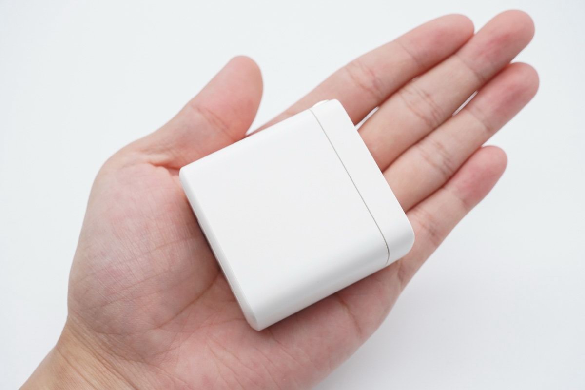 華科生發(fā)布65W三口充電器，氮化鎵方案支持多設(shè)備同時(shí)充電-充電頭網(wǎng)