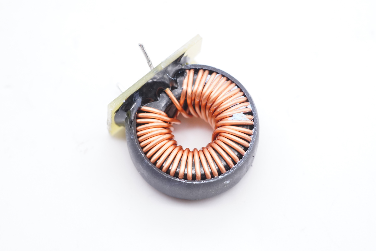 拆解報(bào)告：華科生 230W 4C1A氮化鎵桌面充GE510-充電頭網(wǎng)