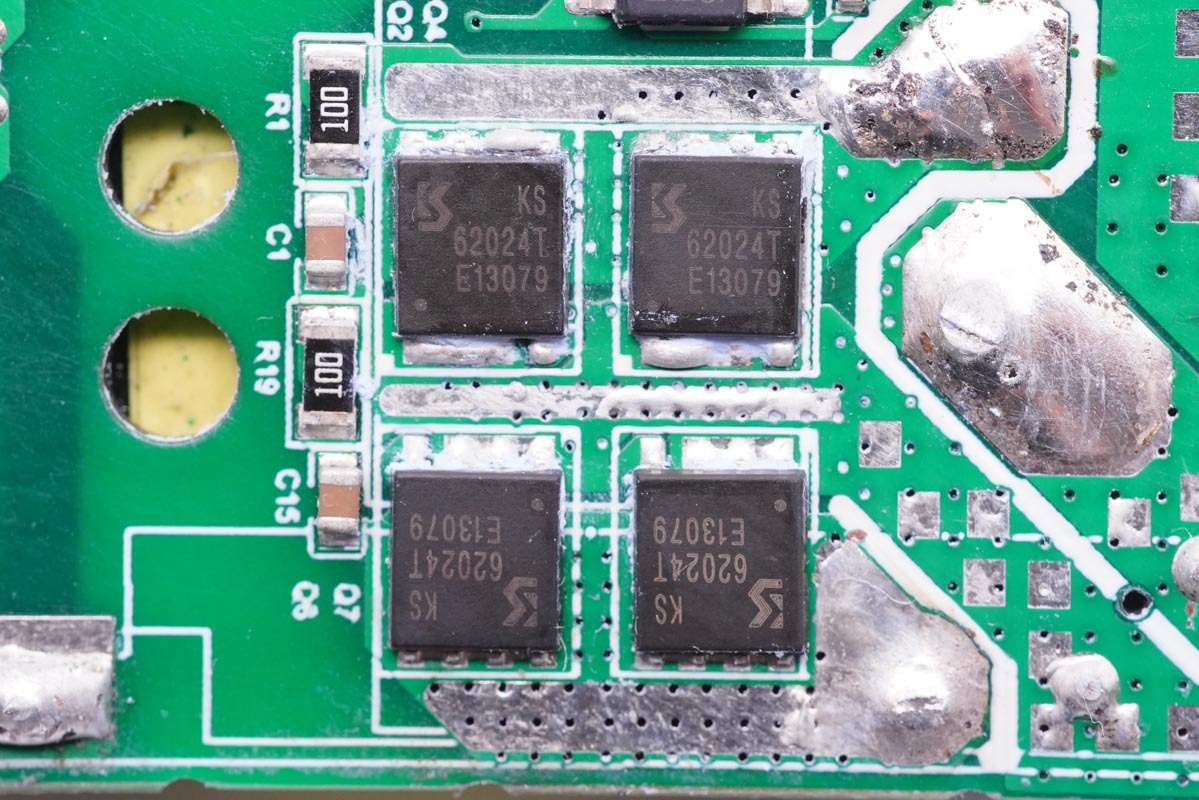 拆解報(bào)告：華科生 230W 4C1A氮化鎵桌面充GE510-充電頭網(wǎng)