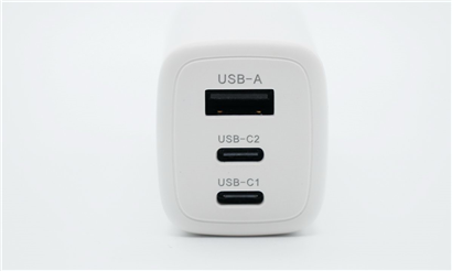 華科生推出65W 2C1A氮化鎵充電器，條形柱狀高功率密度